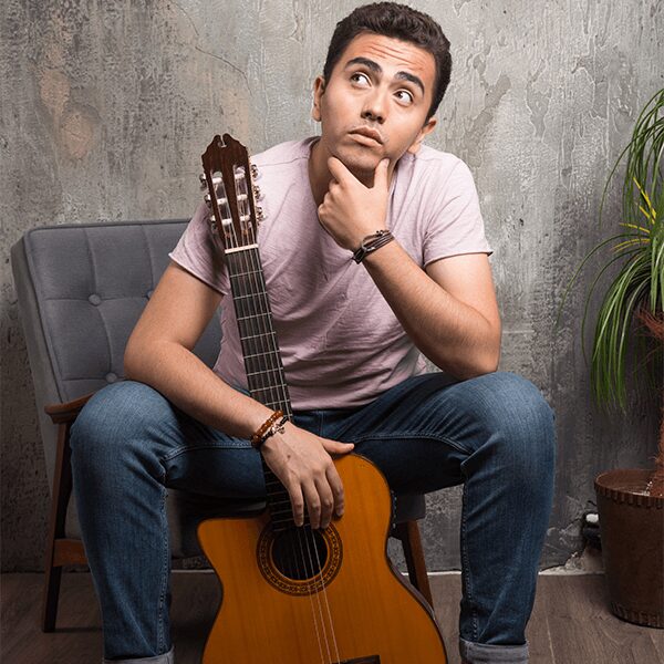 guitarra master express pensando 1 - El Hatillo Turistico